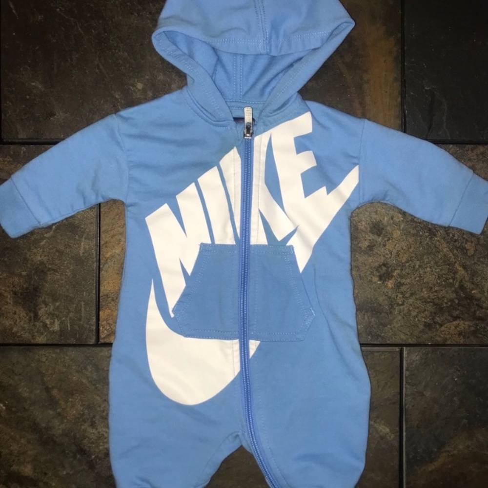 Nike 0/3m jumpsuit baby blue